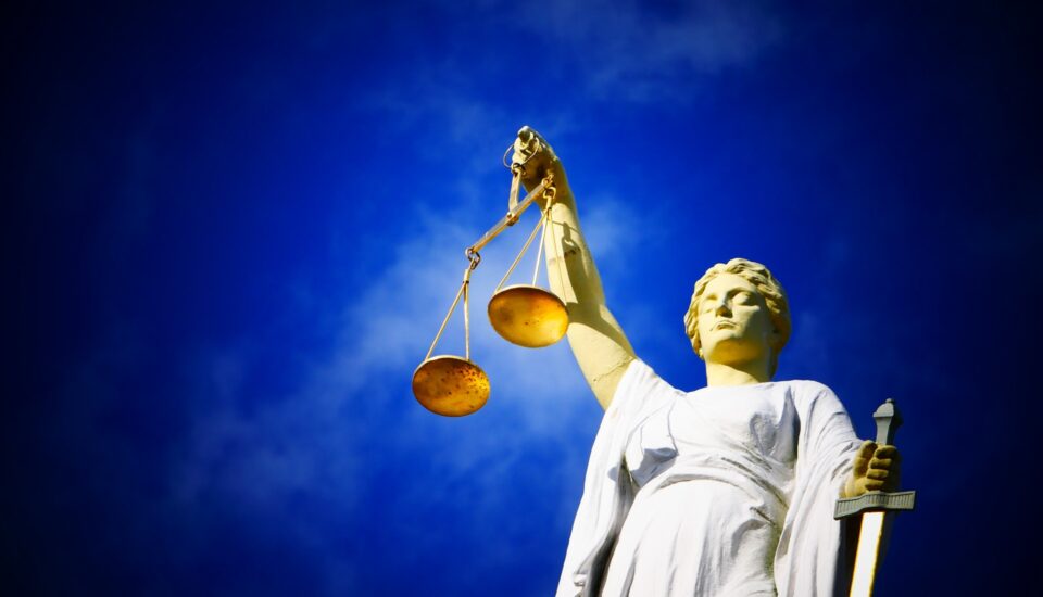 Justitia Statue